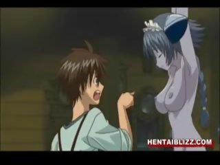 Vergavimas japoniškas hentai seductress gauna suspaudus papai