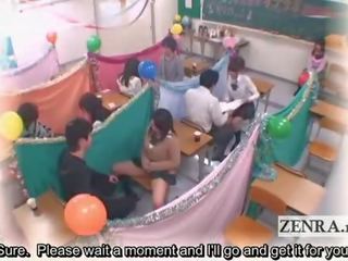 Ondertiteld japan schoolmeisjes klas masturbatie cafe