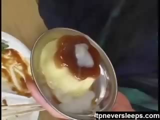 יפני מִתבַּגֵר שפיך dessert